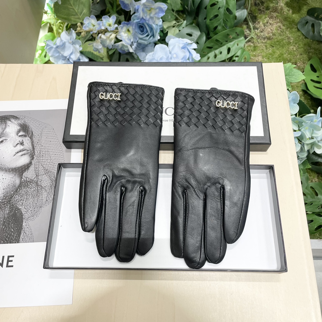 TOP GUCCI Women's  Gloves - Black