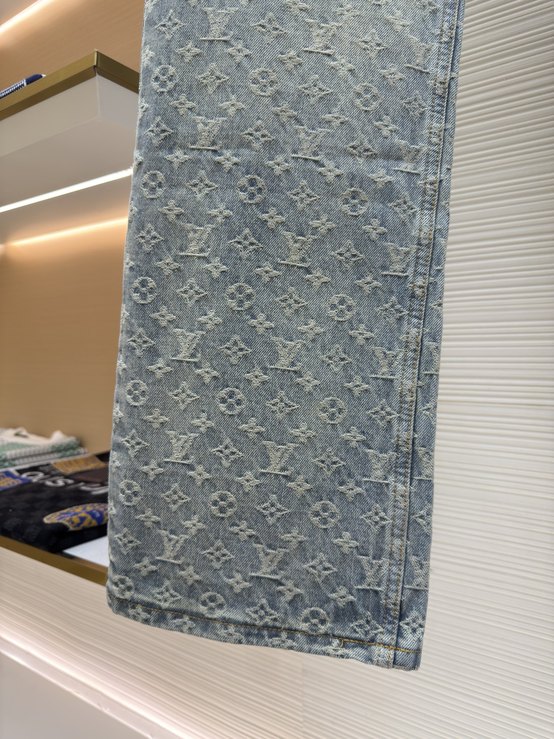 LOUIS VUITTON 火焰涂鸦贴布提花牛仔裤