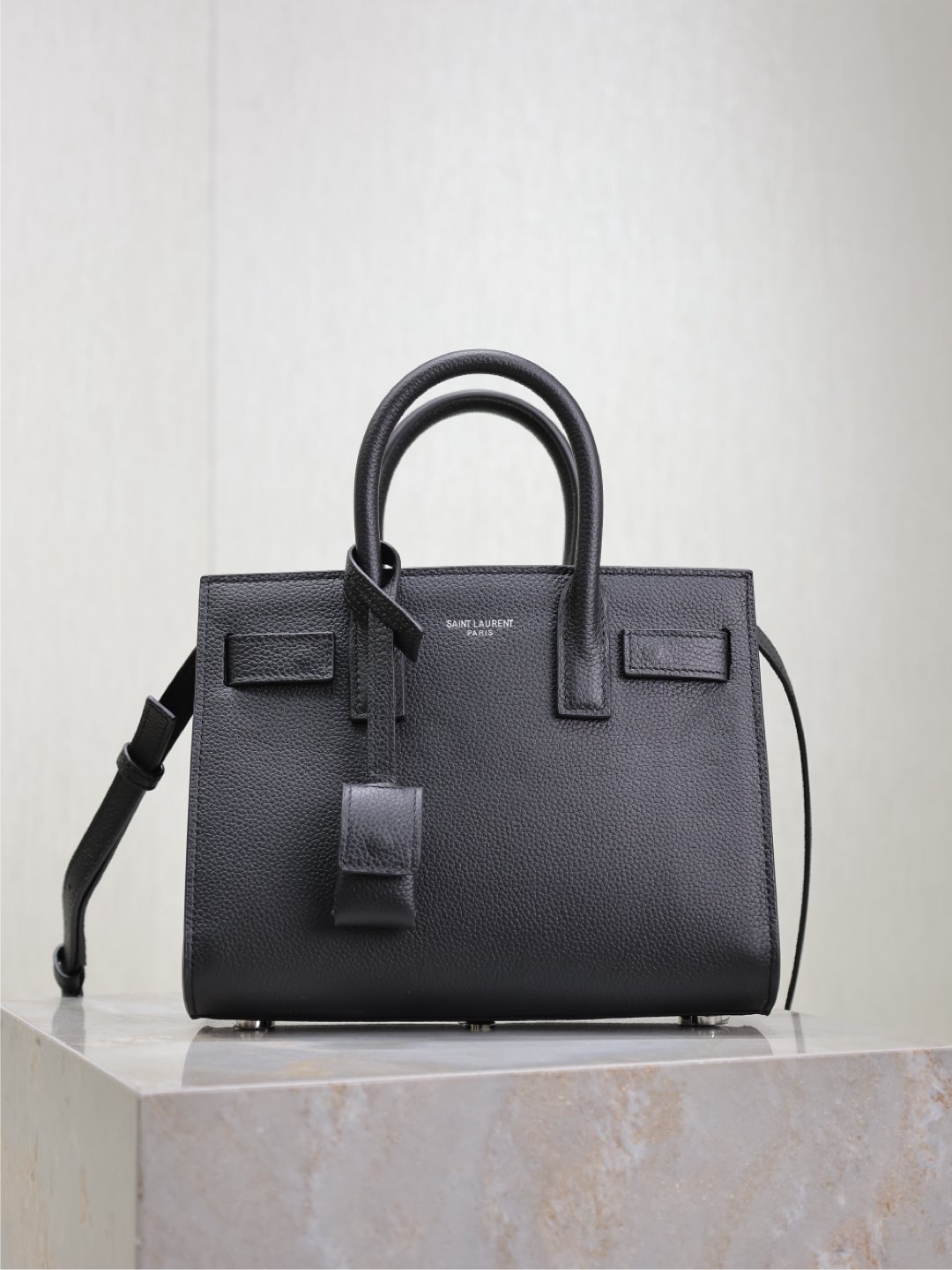 TOP Yves Saint Laurent YSL Sac De Jour Leather Bag 22x18x10.5cm- Black & SHW