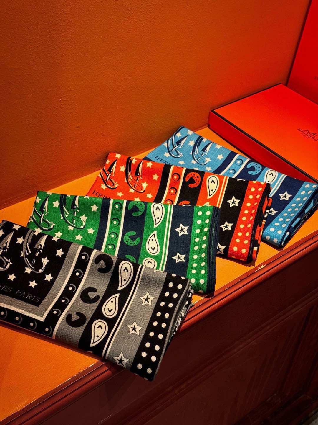 TOP HERMES Scarf 140cm*140cm - 4 Colors