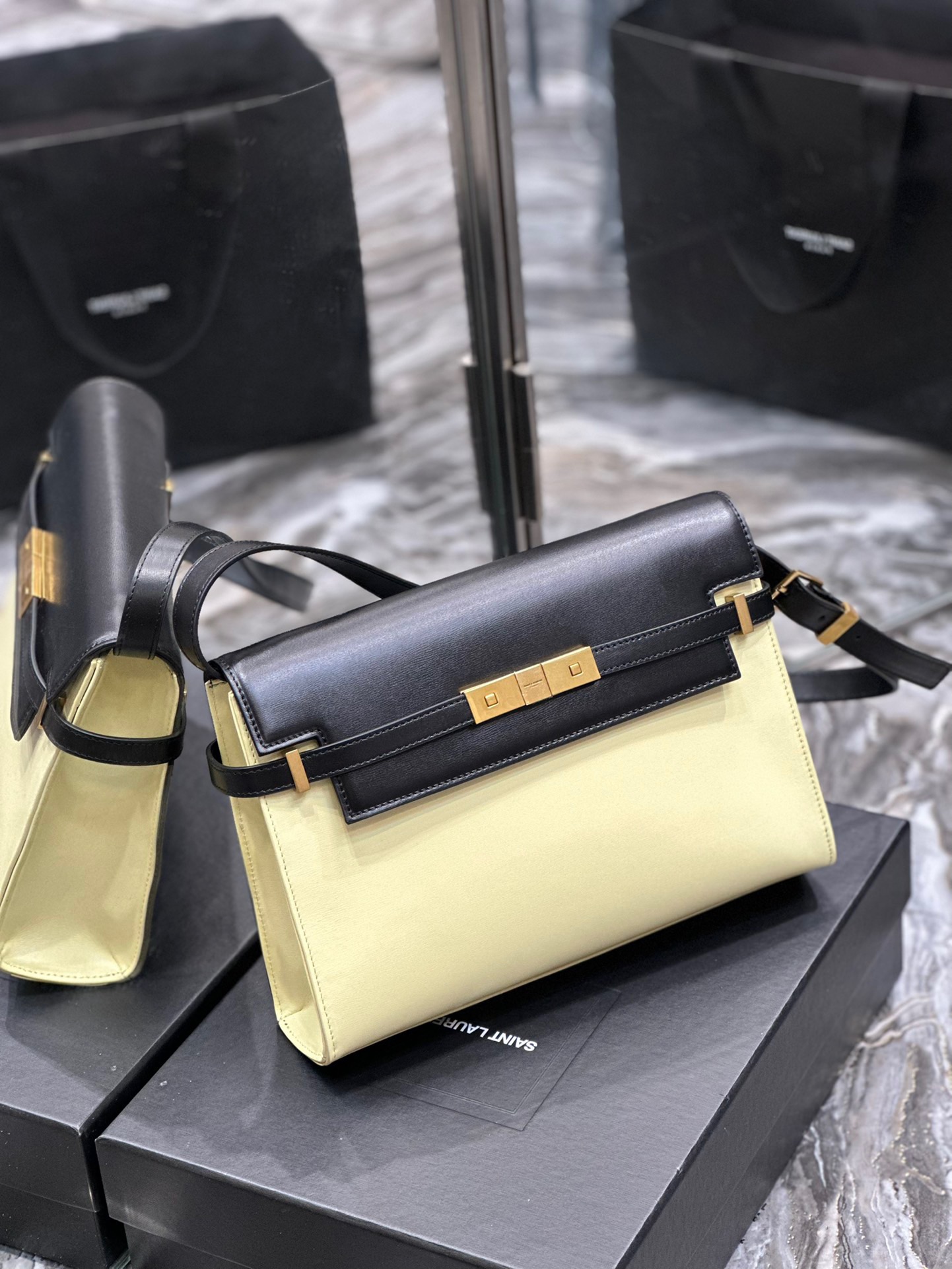 TOP Yves Saint Laurent YSL Manhattan Gold Buckle Bag - Black & Beige