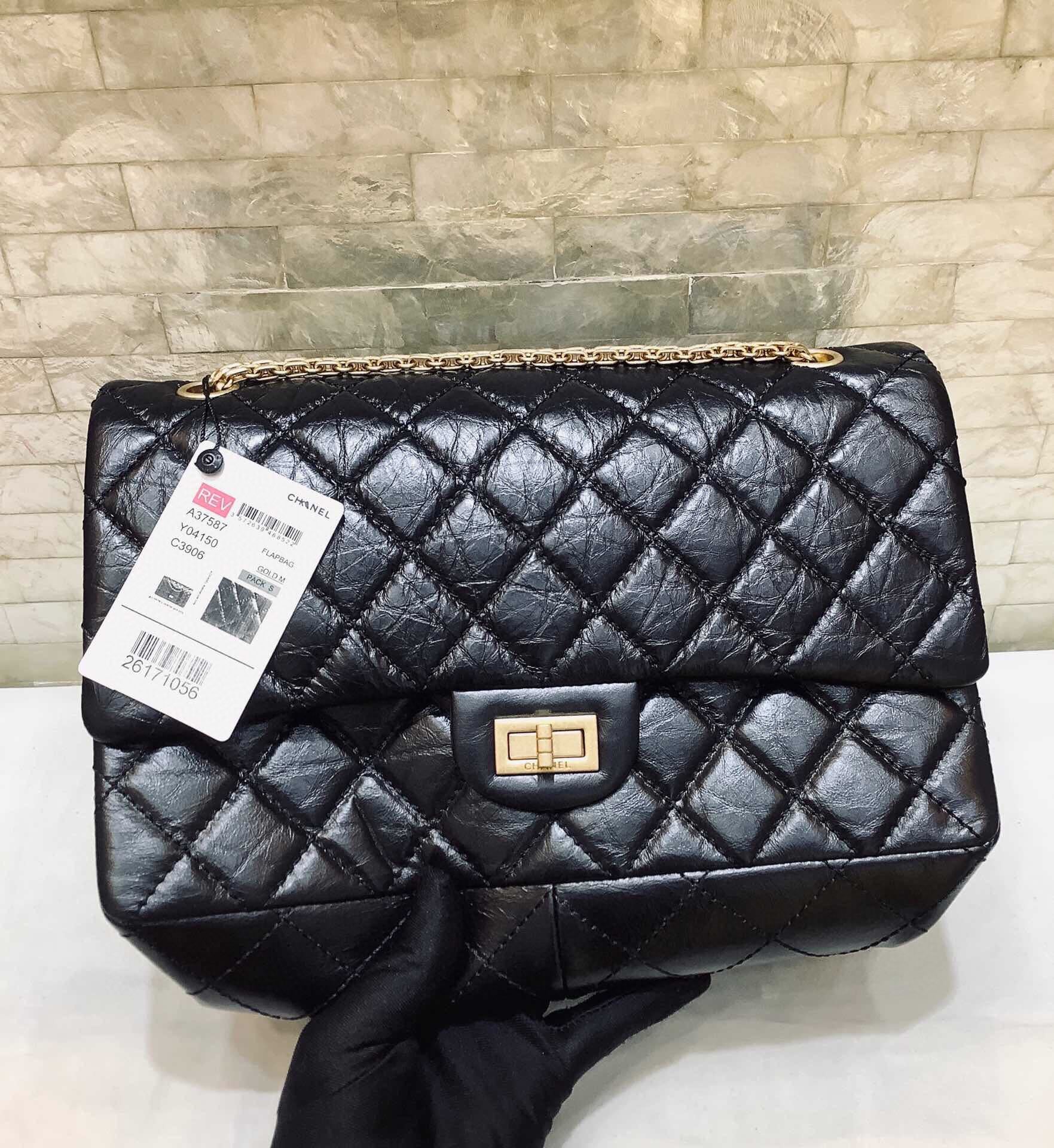 TOP CHANEL 2.55 Reissue Flap Bag Medium 24cm - Black & GHW