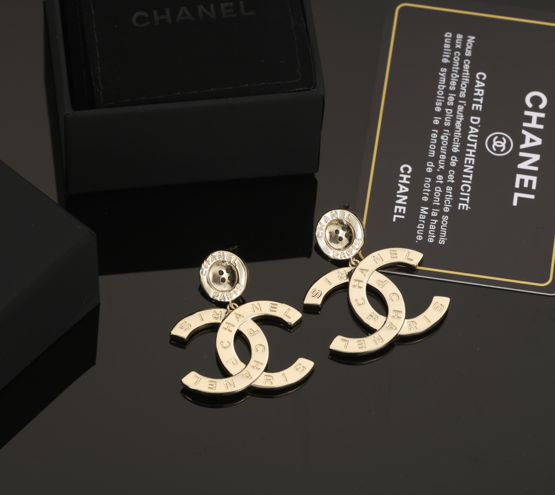 TOP CHANEL Concave Shaped Letters Earrings