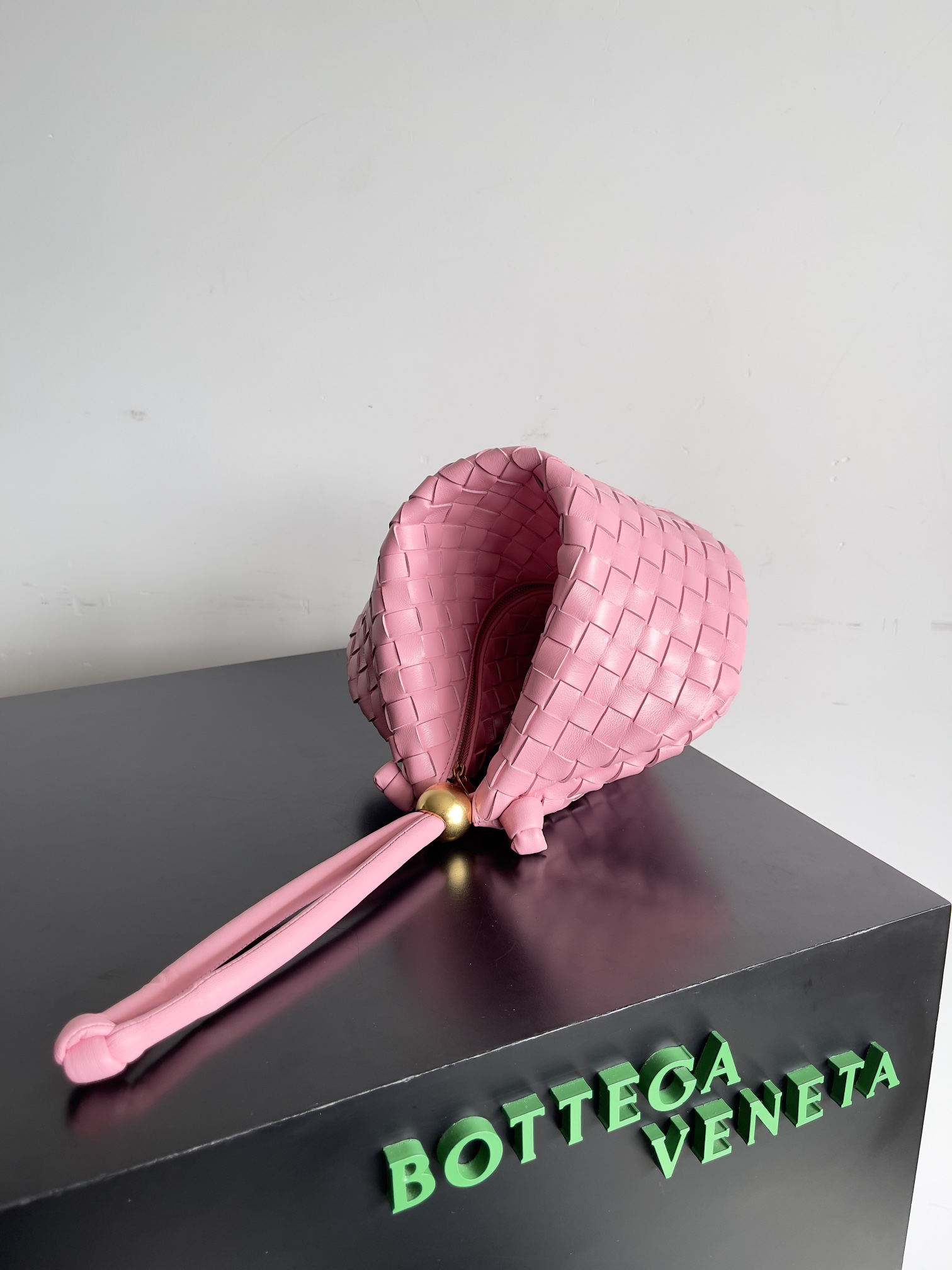TOP Bottega Veneta BV Turn Bag - Pink