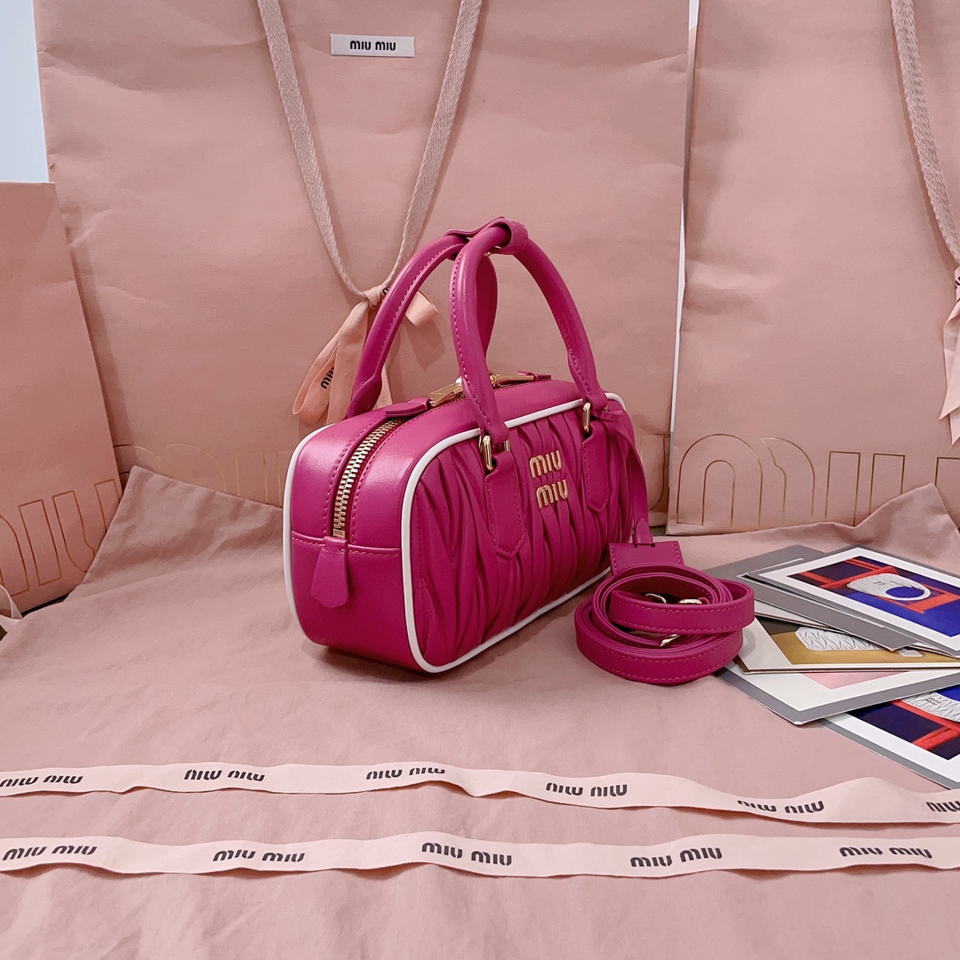 TOP Miu Miu Lambskin Too Pretty Matelasse Bowling Bag 22x10.5x7.5cm - 2 Color