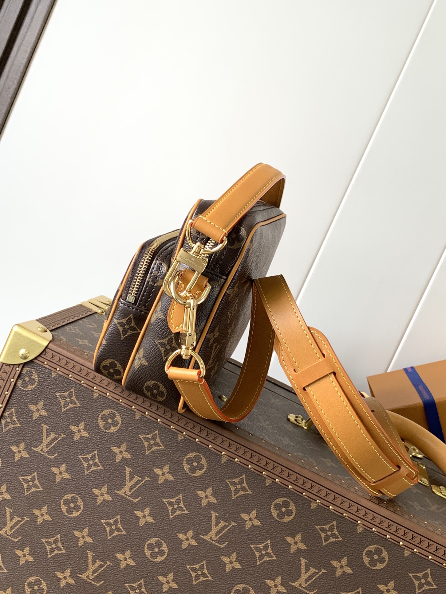 TOP Louis Vuitton LV Monogram Archive Nil Handbag 25*17.5*11cm - Brown
