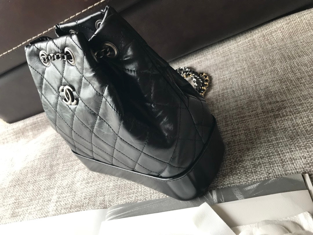 TOP CHANEL Gabrielle Quilted Backpack 24*23*11.5 cm - Black