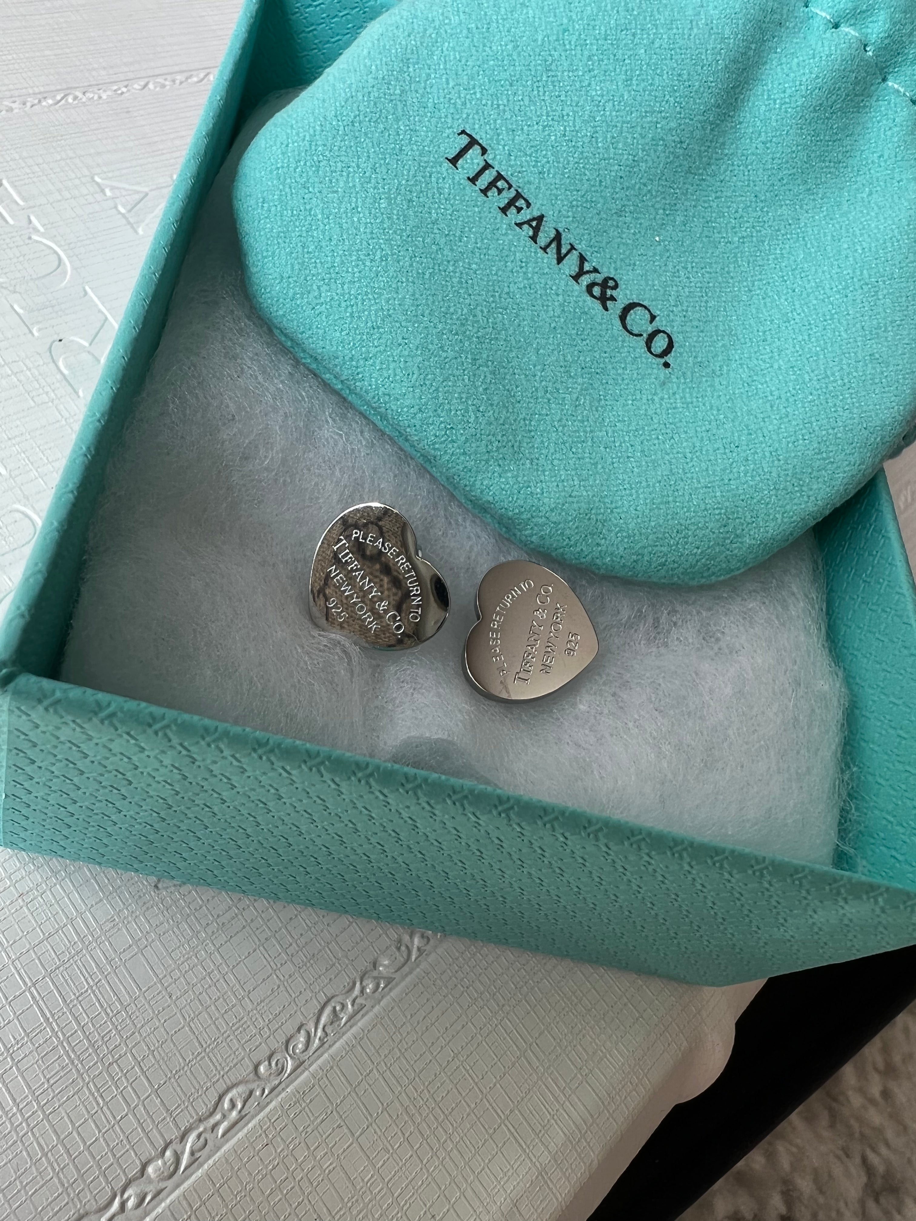 TOP Tiffany & Co. Return To Tif&Co. Heart Earrings - Silver