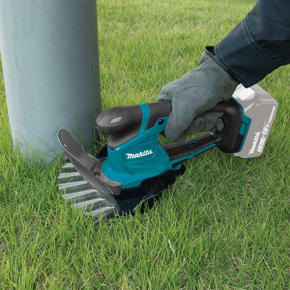 XMU04ZX 18V LXT Cordless Grass Shear w/ Hedge Trimmer Blade - Bare Tool