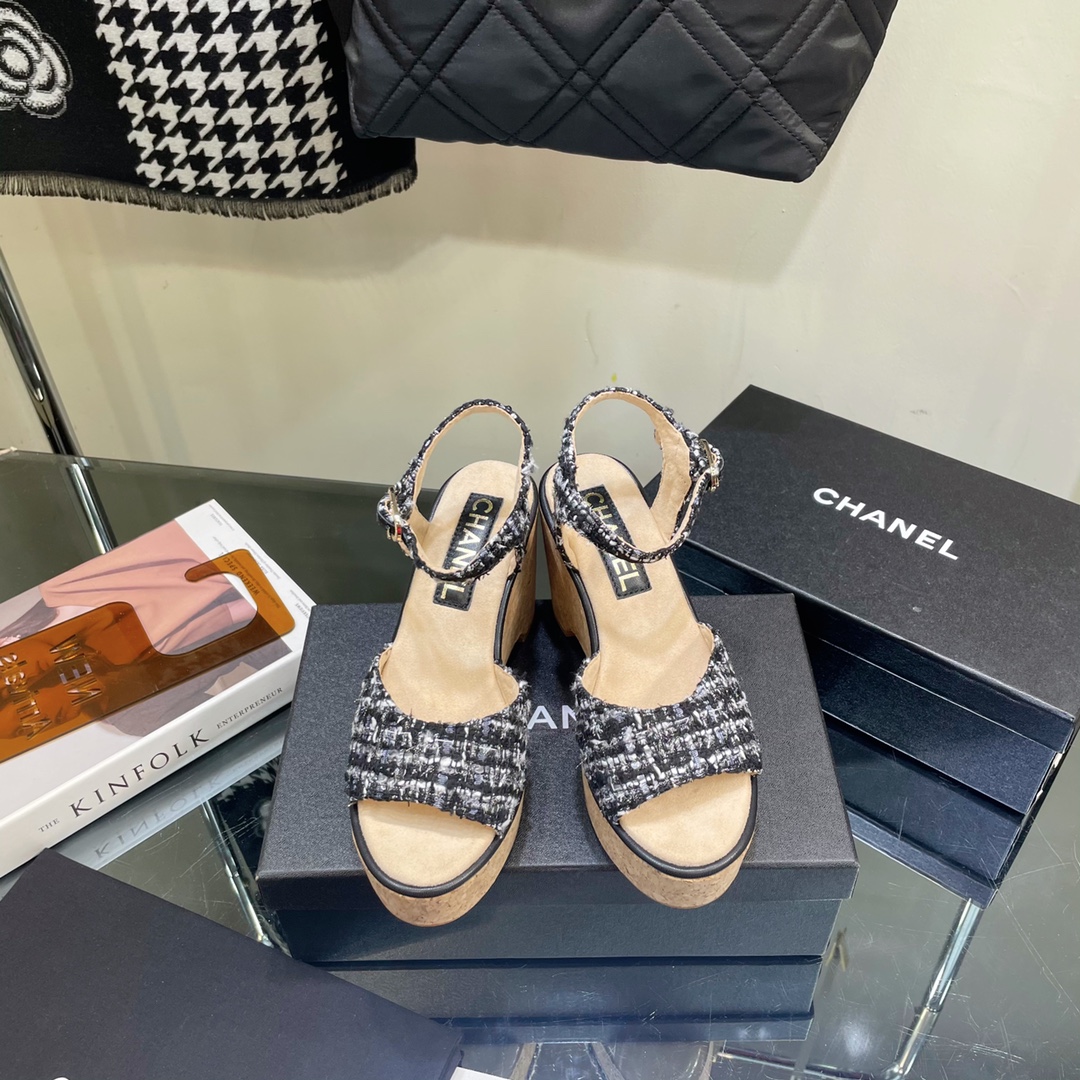 TOP CHANEL Cashmere Leather  Sandals - 4 Color