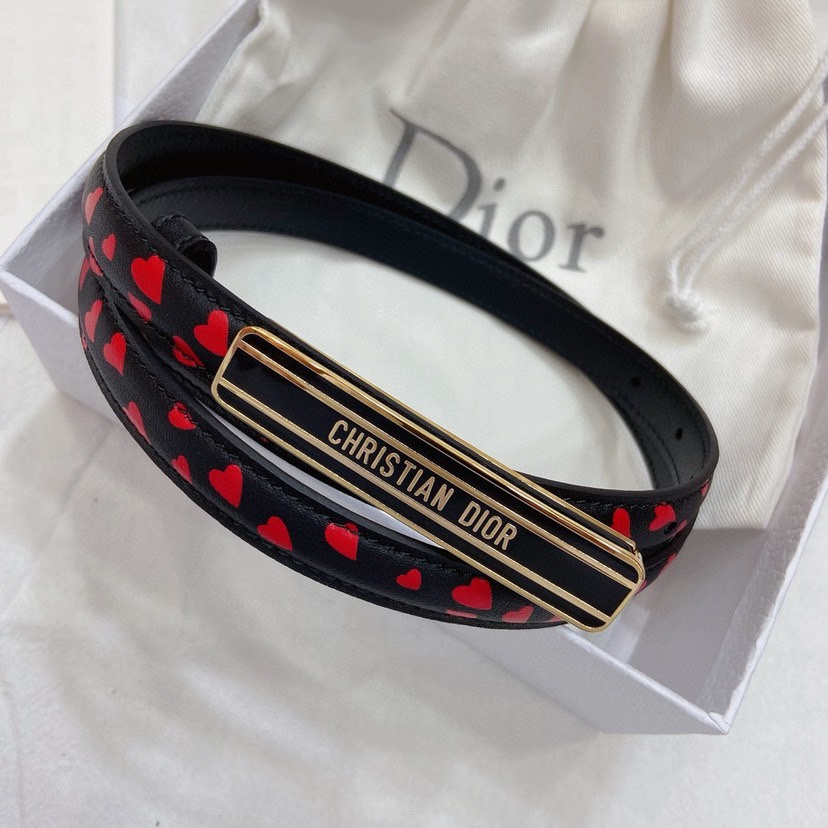 TOP Christian Dior Cow Leather Paired With Enamel Waistband Buckle - White
