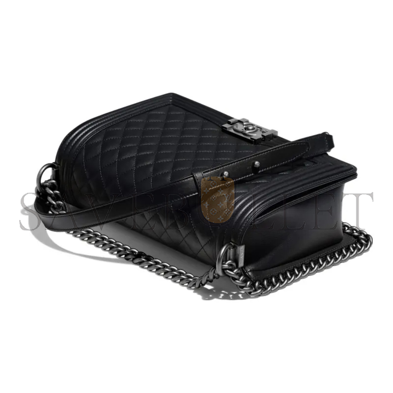CHANEL CAVIAR MEDIUM CALFSKIN QUILTED BOY FLAP BLACK A67086 (25*15*9cm)