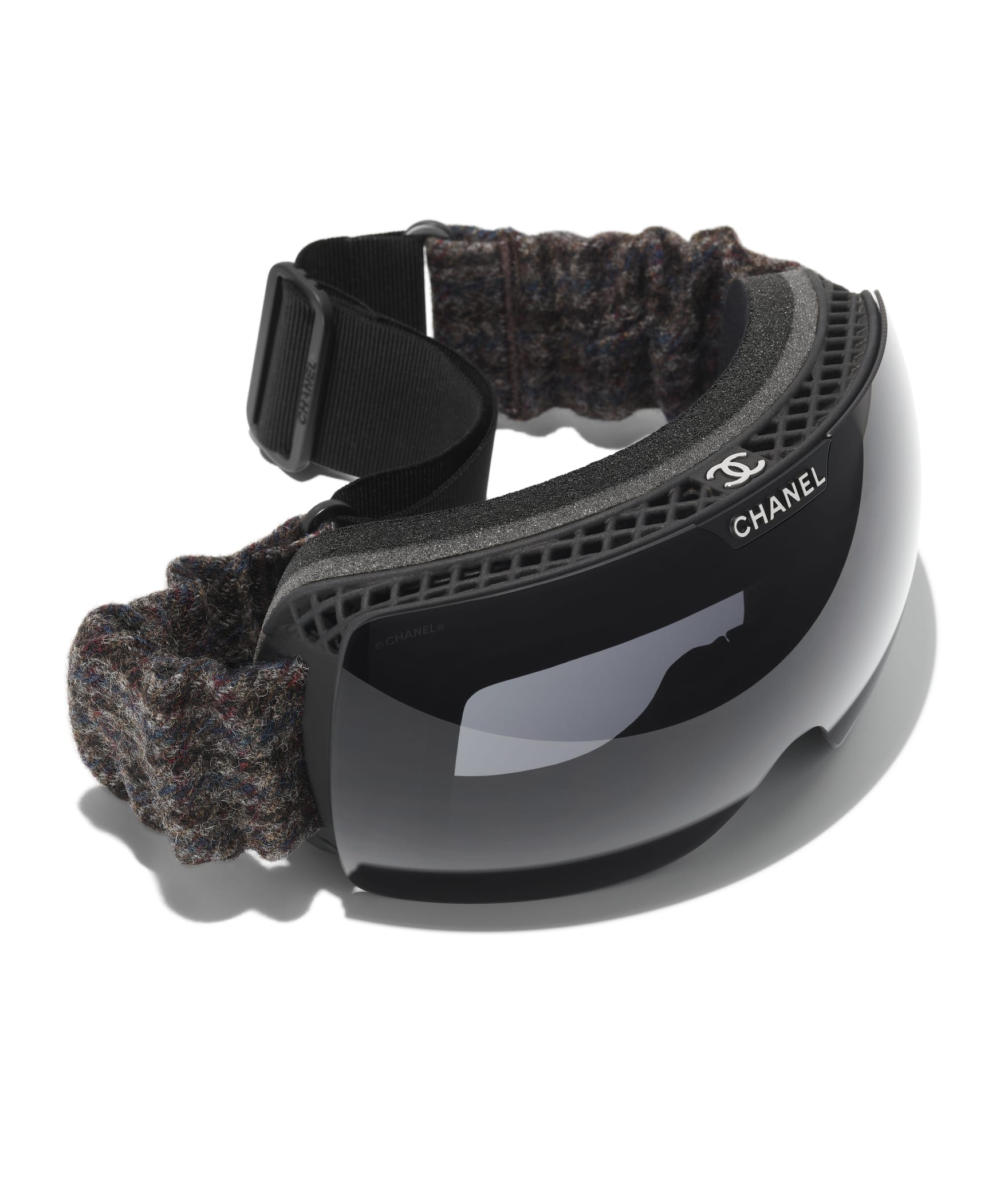 CHANEL Shield Sunglasses A71733X22004S