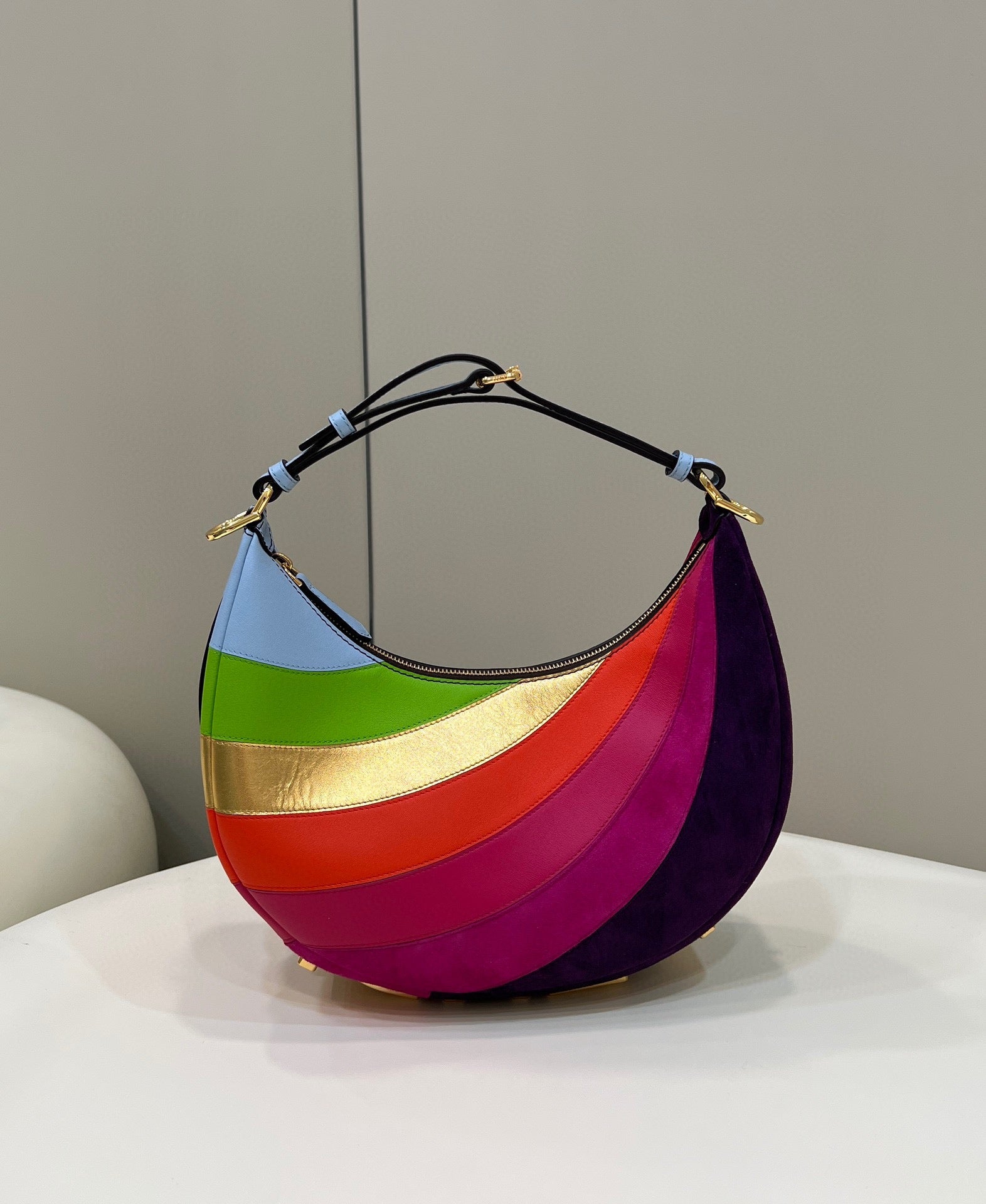 TOP FENDI FENDIgraphy Small Handbag - Multicolored