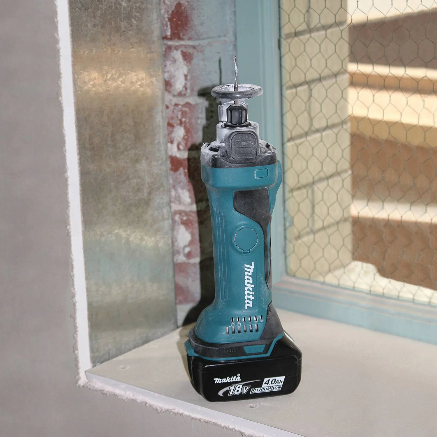 XOC01Z 18-Volt 30,000 Rpm LXT Lithium-Ion Cordless Cut-Out Tool