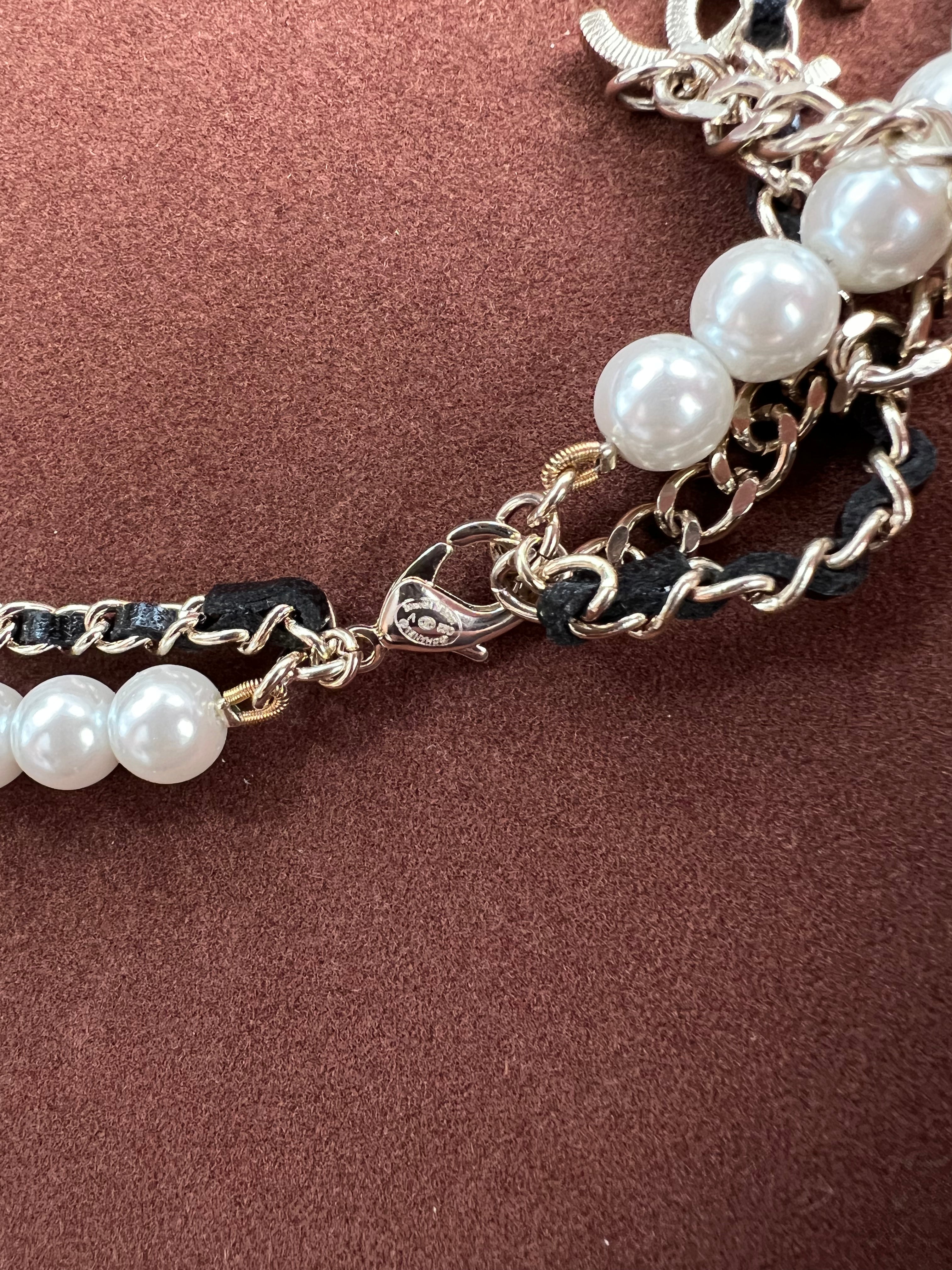 TOP CHANEL Logo Crystal Pearl/Gold Chain/ Leather Necklace