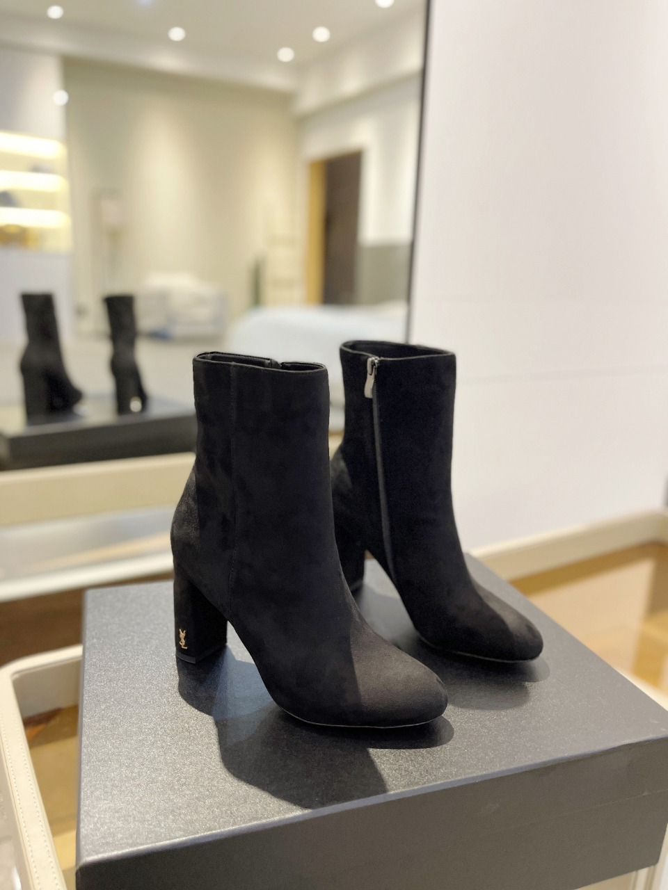 TOP Yves Saint Laurent YSL Ankle Boots - 5 Colors