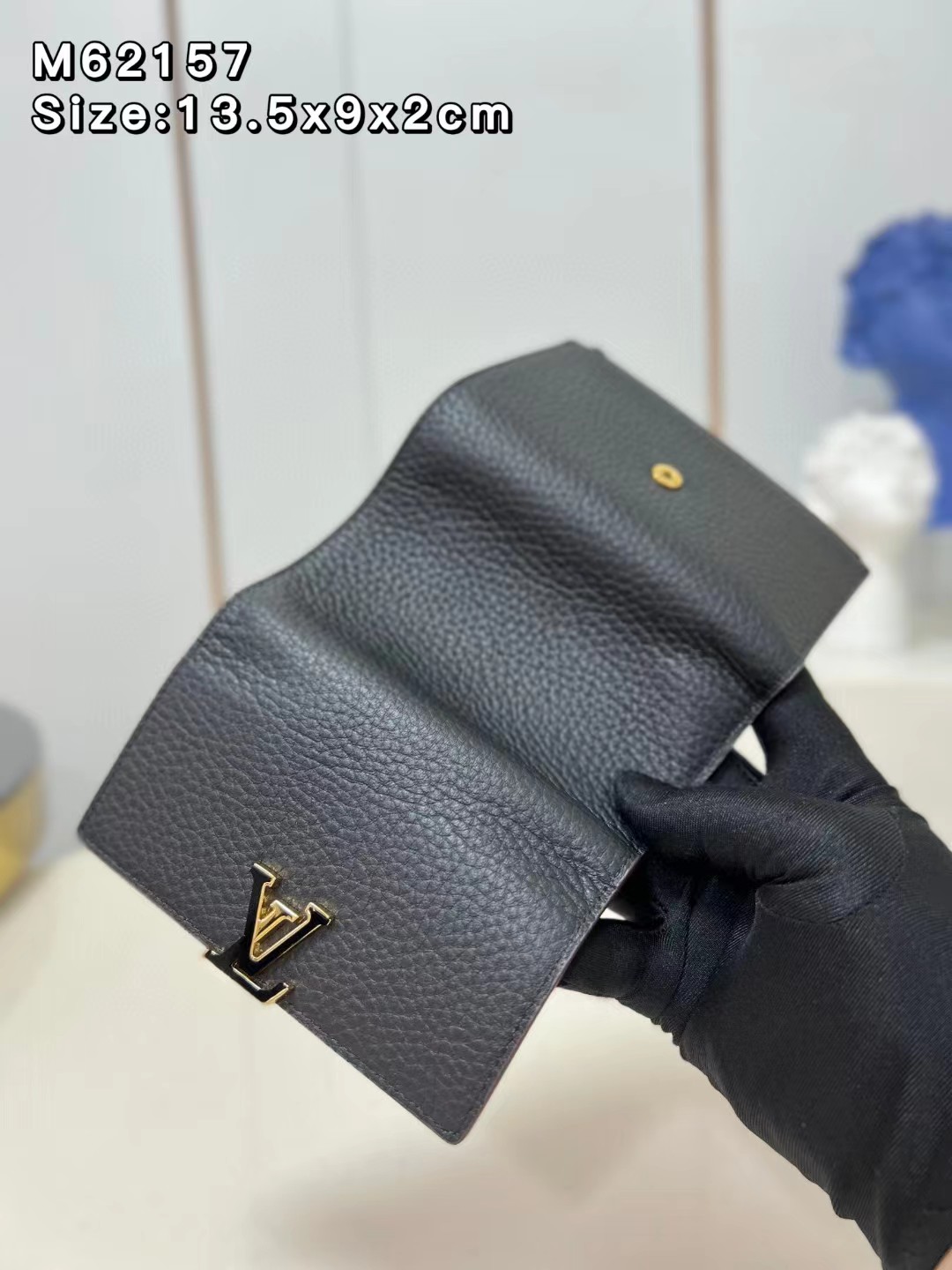TOP Louis Vuitton LV Wallet - Black