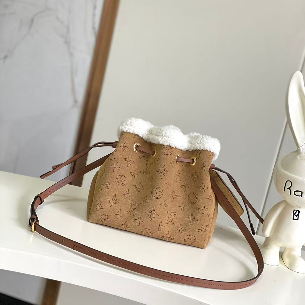 Louis Vuitton Bandoulière 25 (10A Mirror Version)