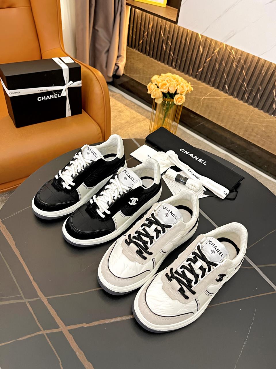 TOP CHANEL  Sneaker  - 2 Colors