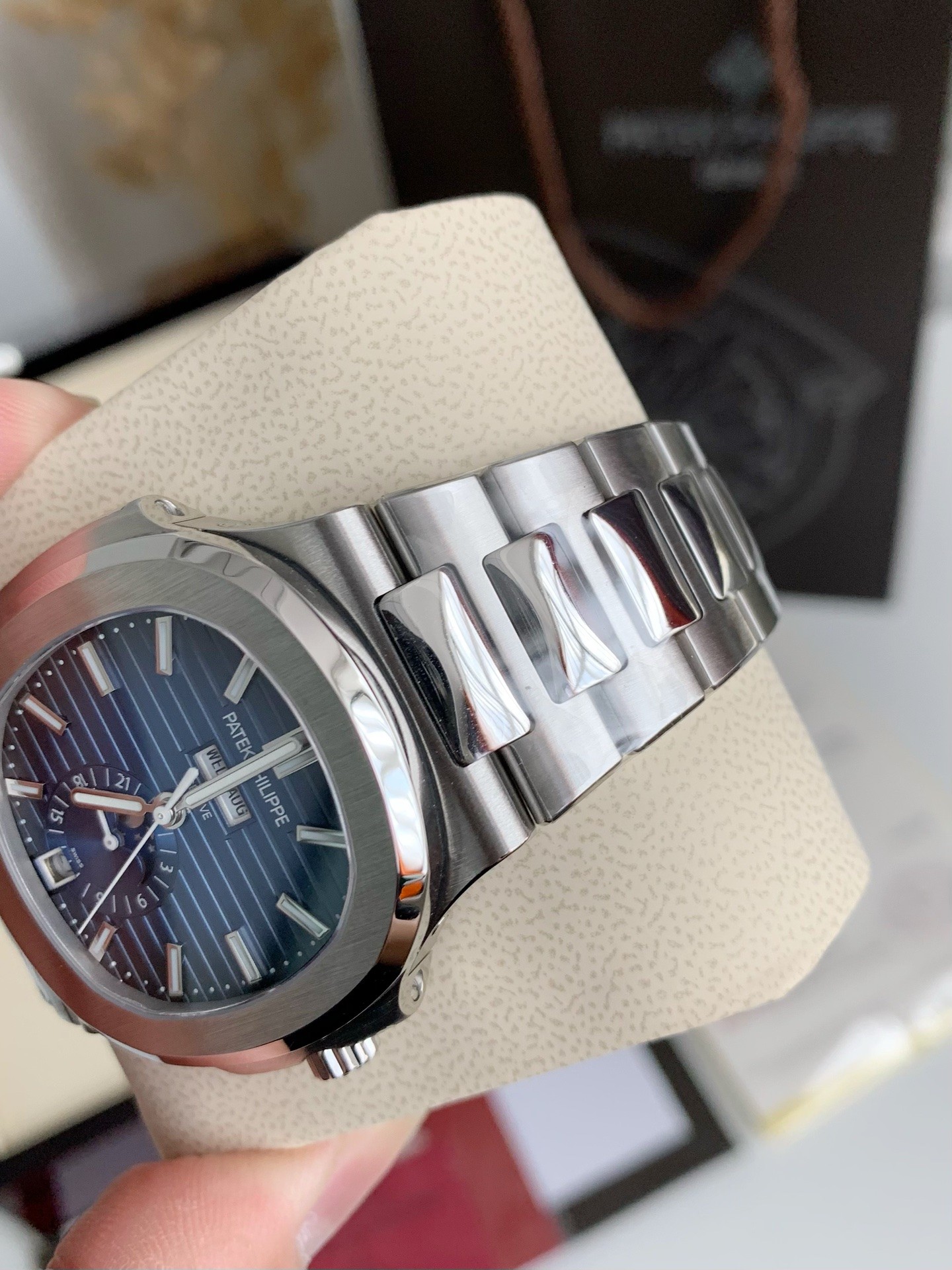 Patek Philippe Nautilus Men Automatic Watch Blue Dial Moon Phase Calendar Stainless Steel Wristwatch