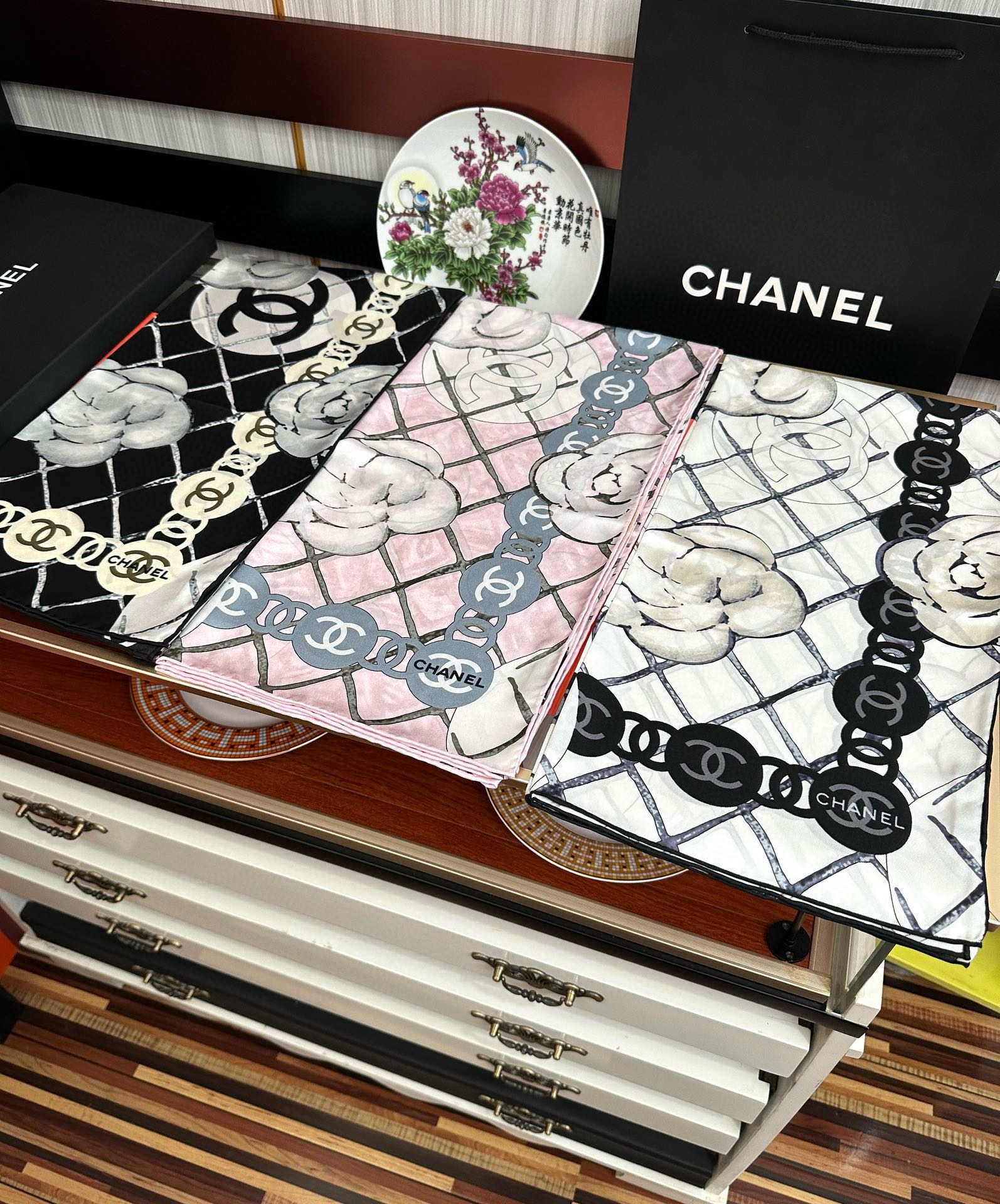 TOP CHANEL Camellia Silk Scarf 90x90cm - 3 Color