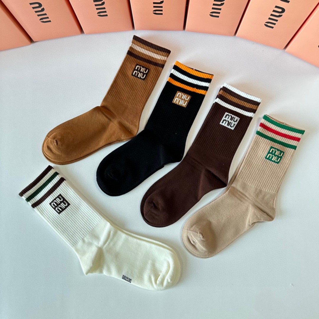 TOP Miu Miu Socks - 5 Pieces as a Set