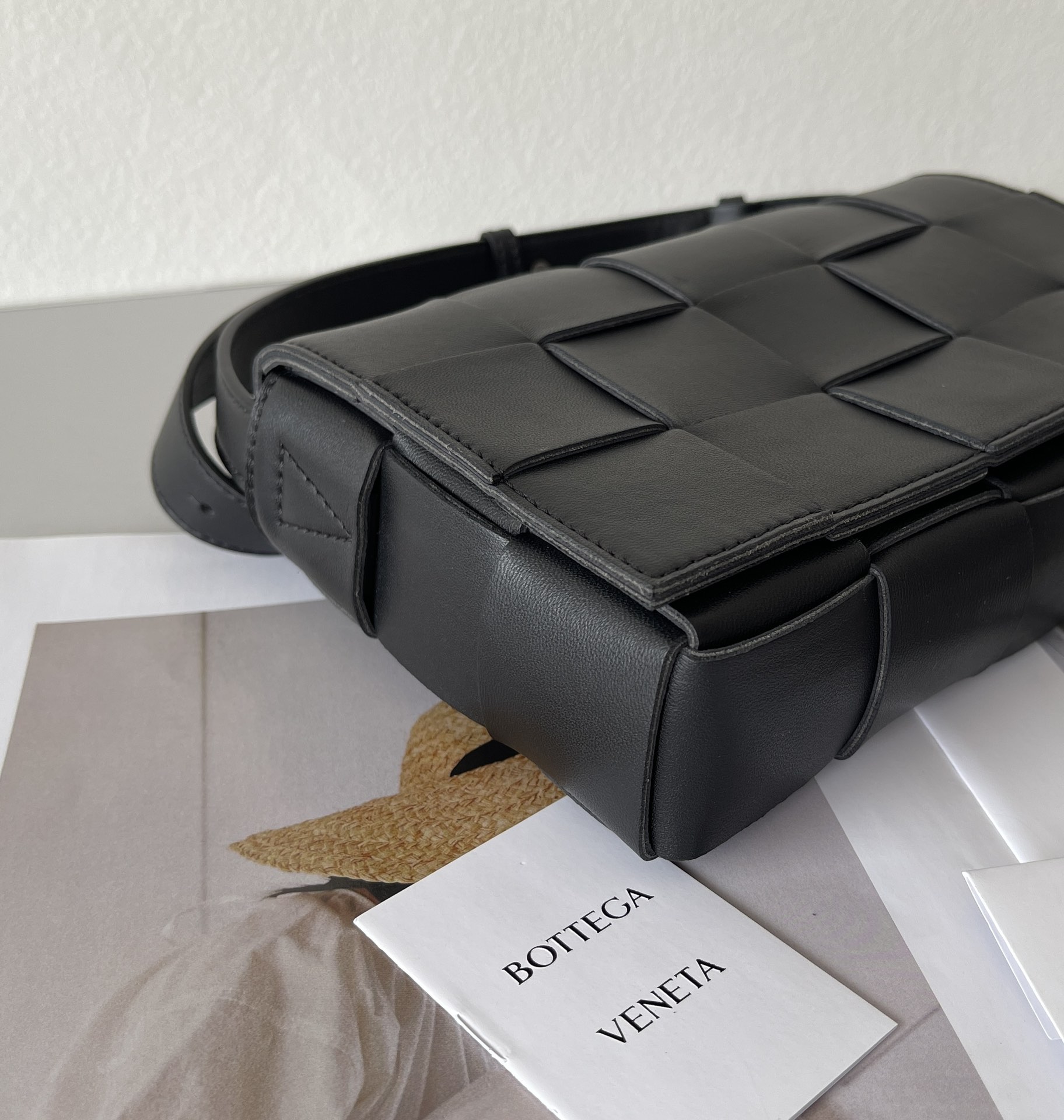 TOP Bottega Veneta BV Cassette Bags - Black