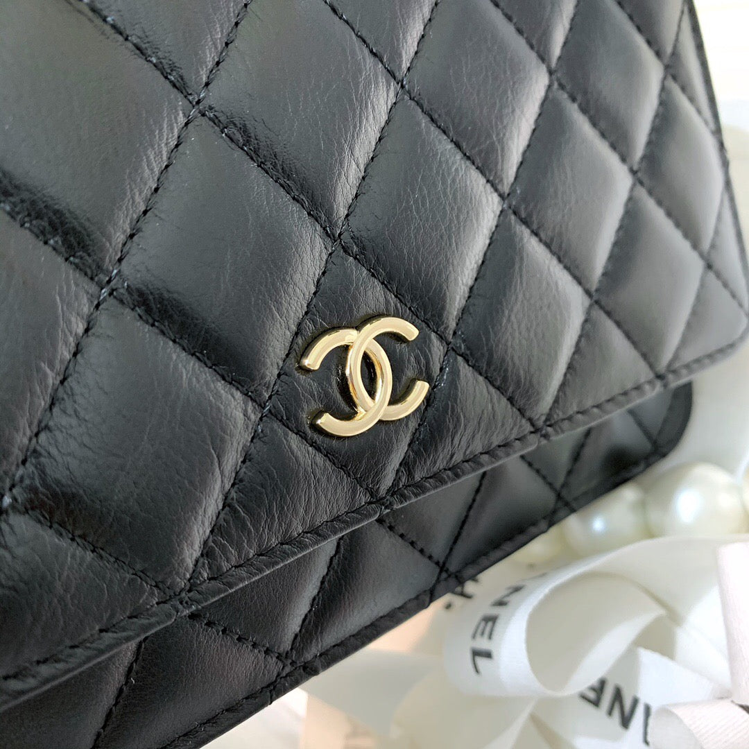 TOP CHANEL Classic Flap WOC Pear Chain - Black
