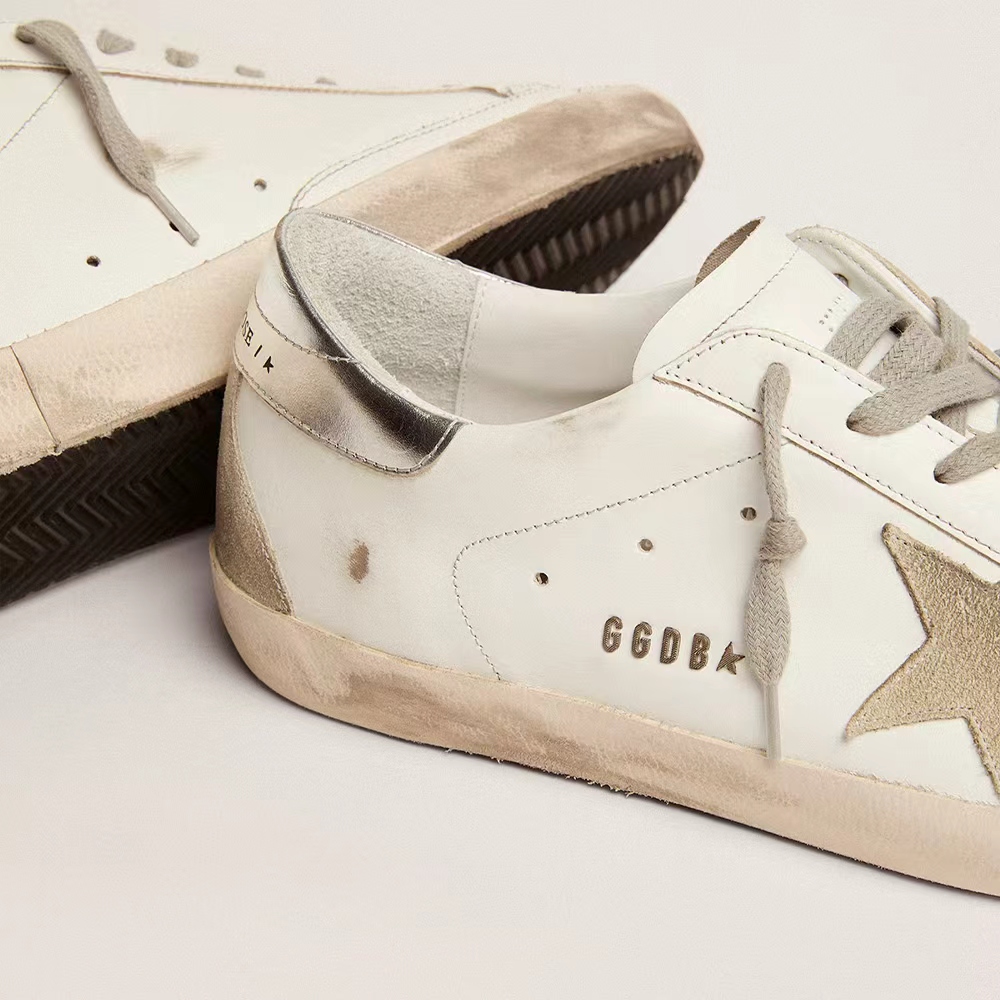 Golden Goose  Super-Star sneakers in silver with metal studded lettering (Replica)