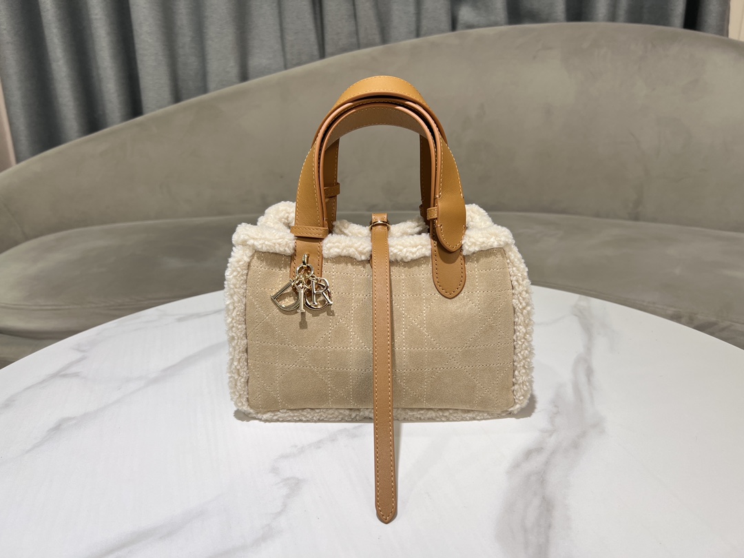 TOP Christian Dior Toujours Handbag Cow Leather 3 Sizes 23cm/28.5cm/37cm - Brown