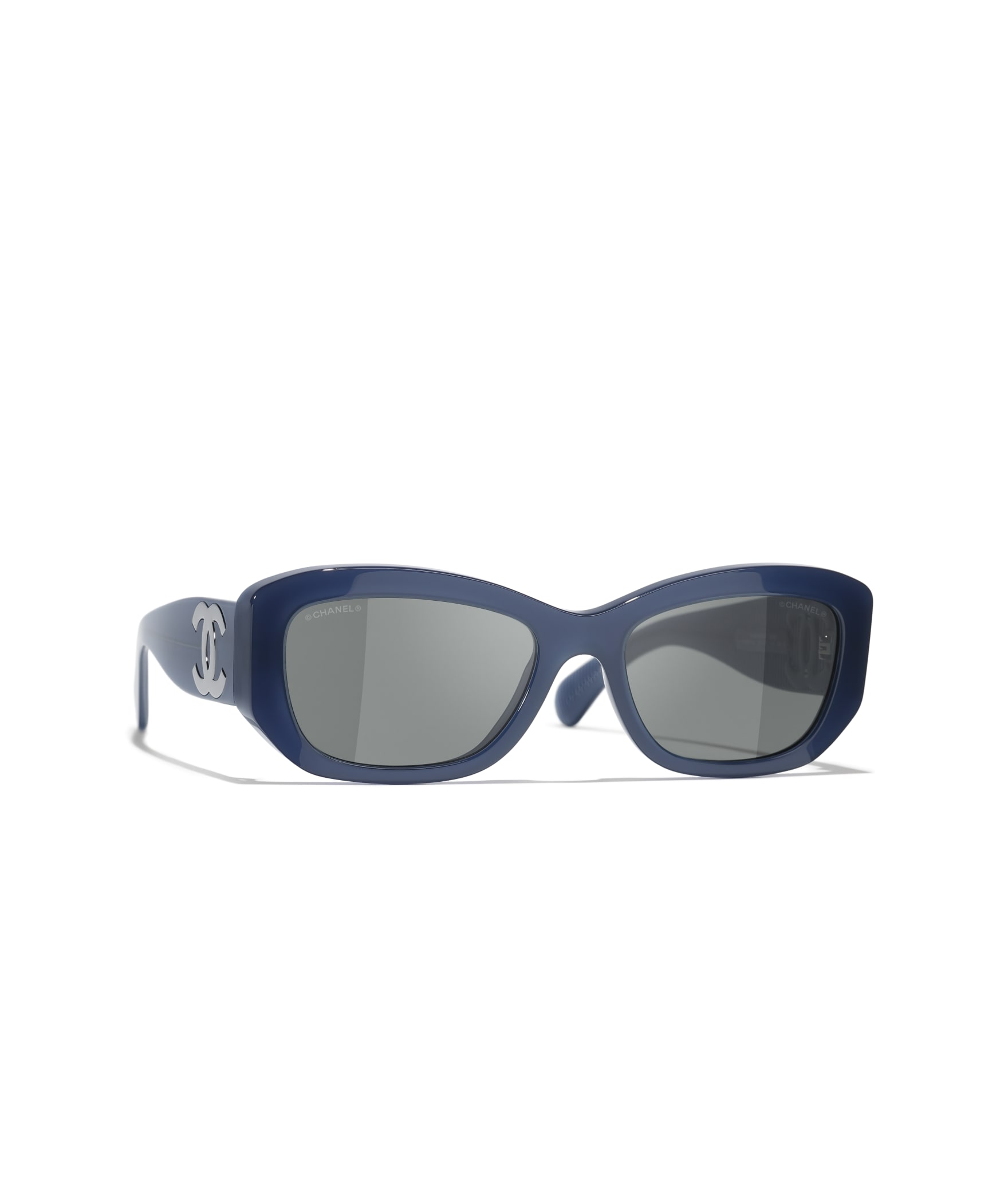 CHANEL Rectangle Sunglasses A71526X08101S