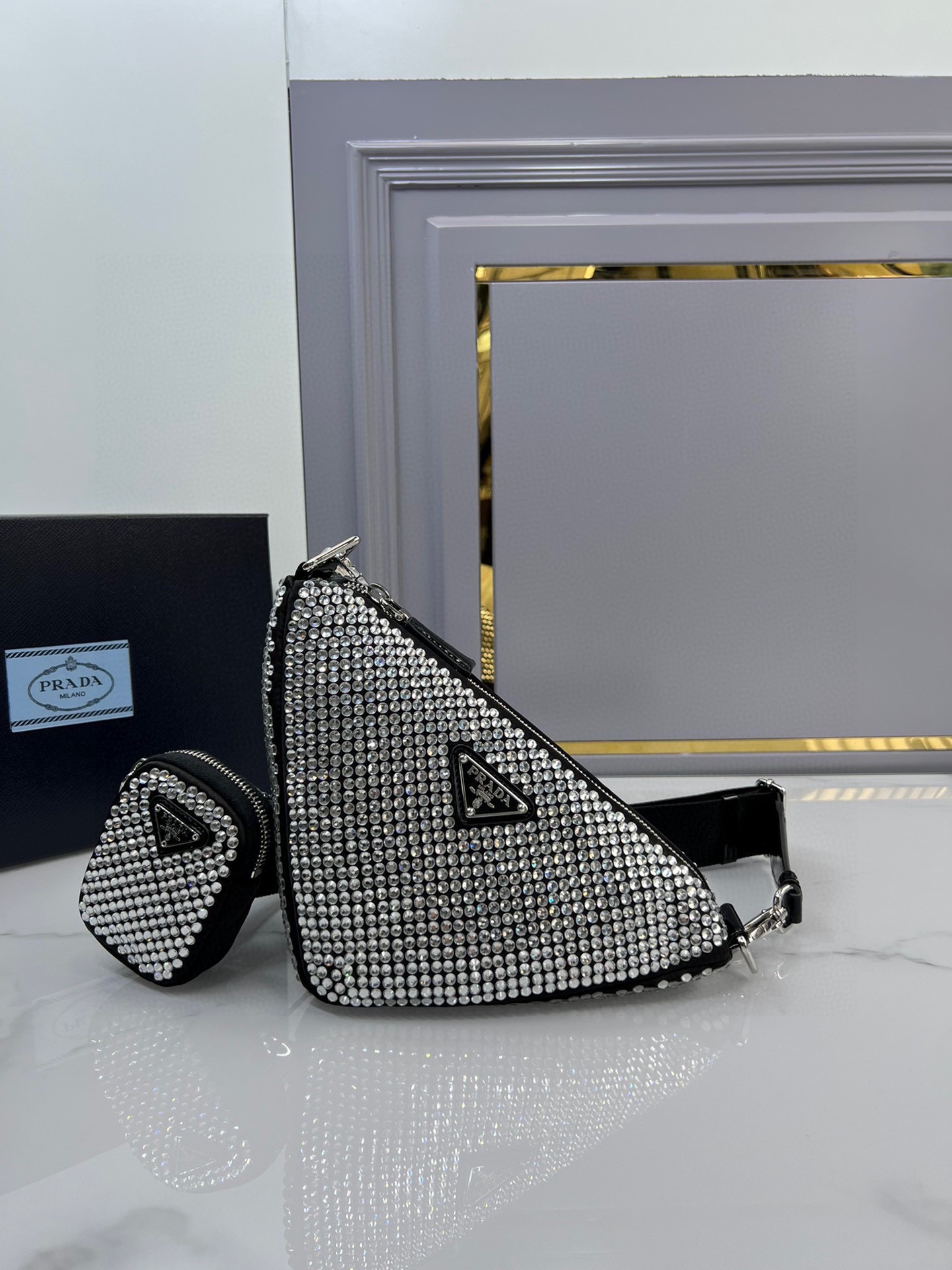 TOP PRADA Triangle Bag 26x14x12cm -  3 Color