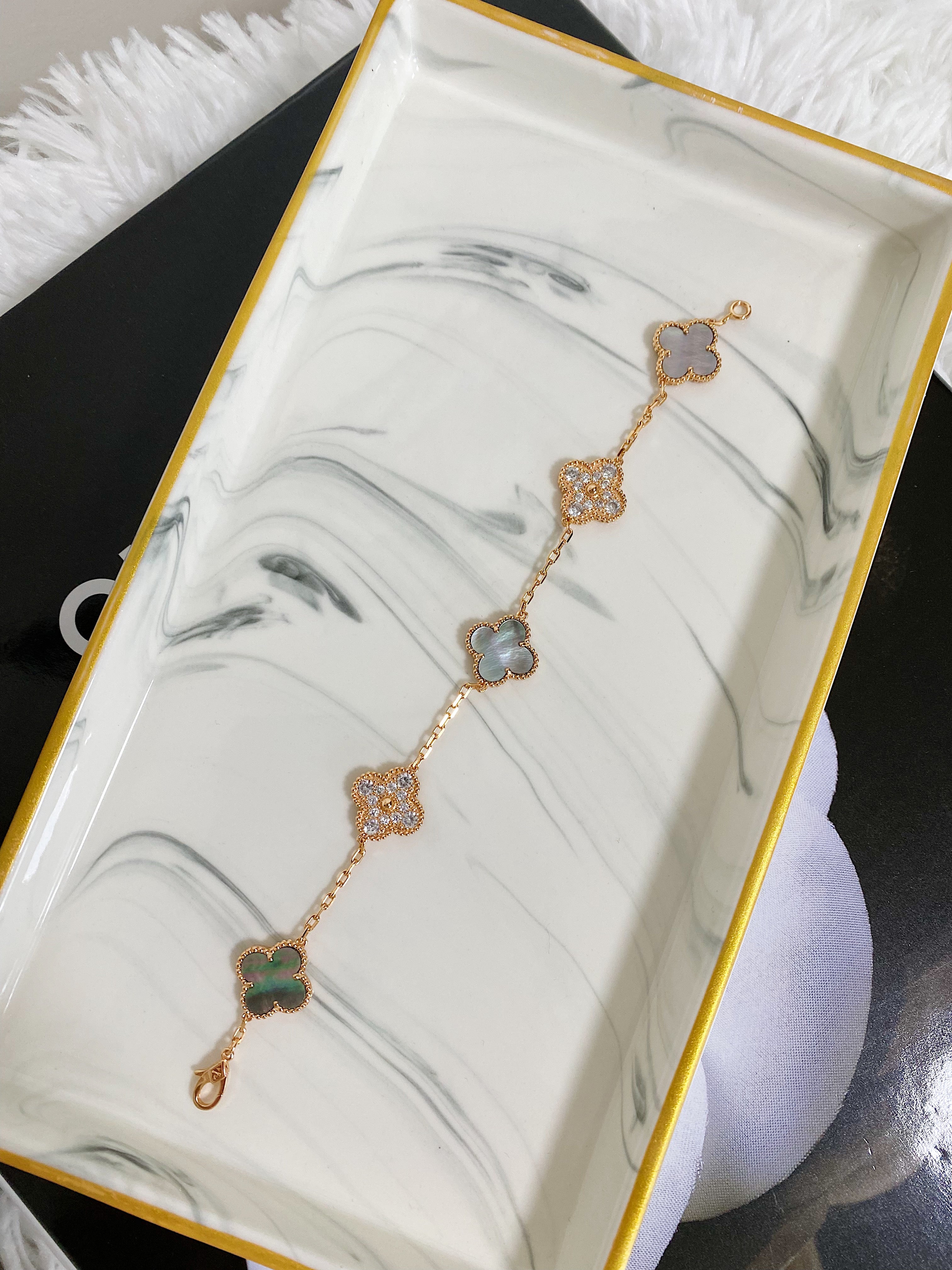 TOP Van Cleef & Arpels VCA Bracelet Alhambra 5 Motifs - Stones and Multicolor