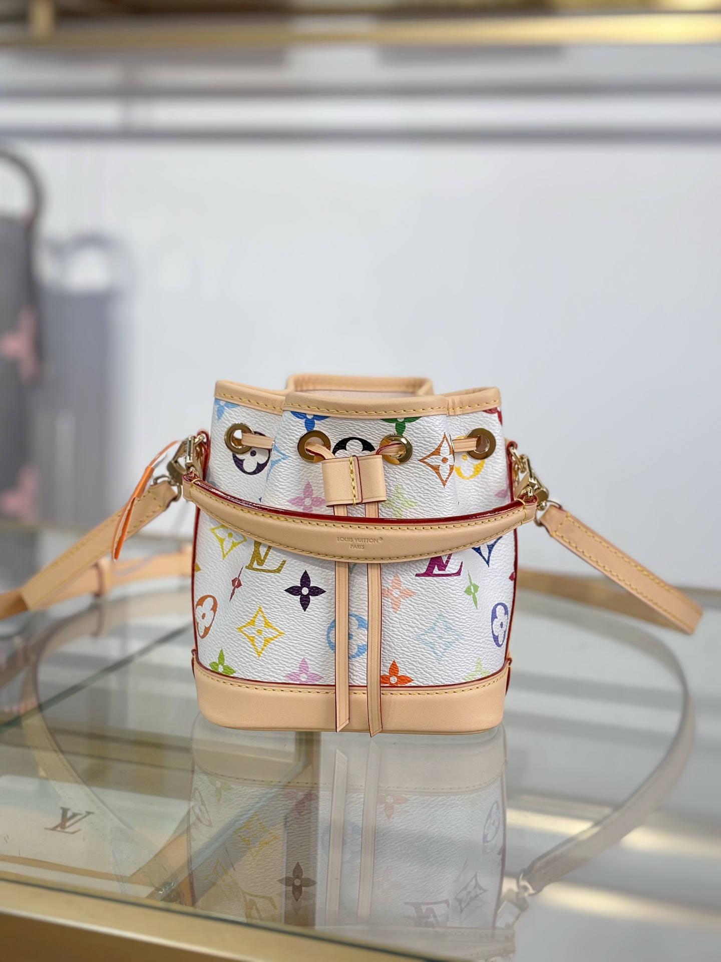 TOP Louis Vuitton LV x TM NANO NOÉ Bag Monogram 16x13x10cm - White