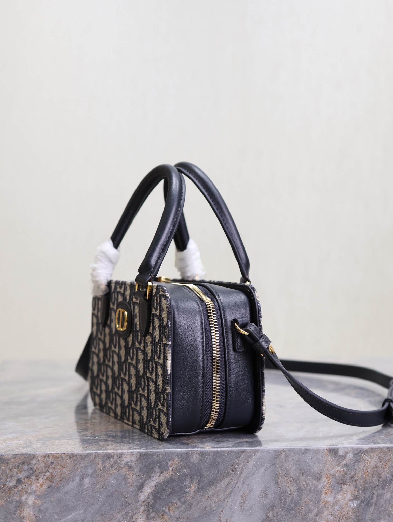 TOP Christian Dior 30 Montaigne Doctor Bag 20 X 11.5 X 7 cm - Blue