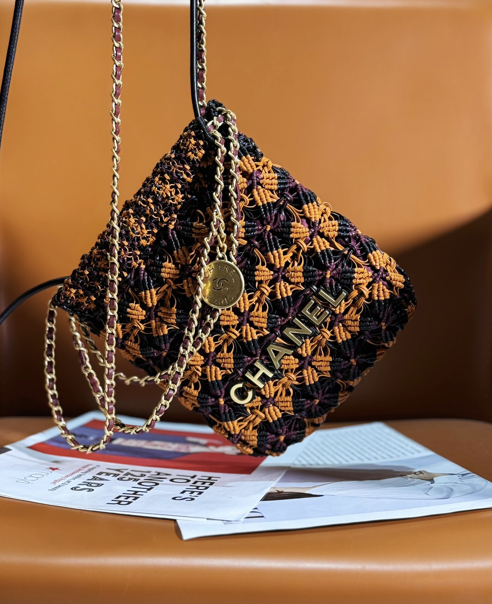 TOP CHANEL Mini 22 Bag Colorful Woven Cowhide 23x18.5x6cm - GHW