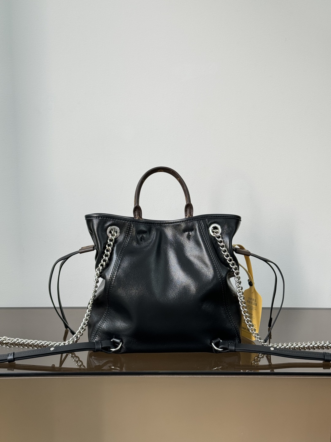 TOP Louis Vuitton LV OFF DUTY VIBE Backpack 24✖️25✖️10cm - Black