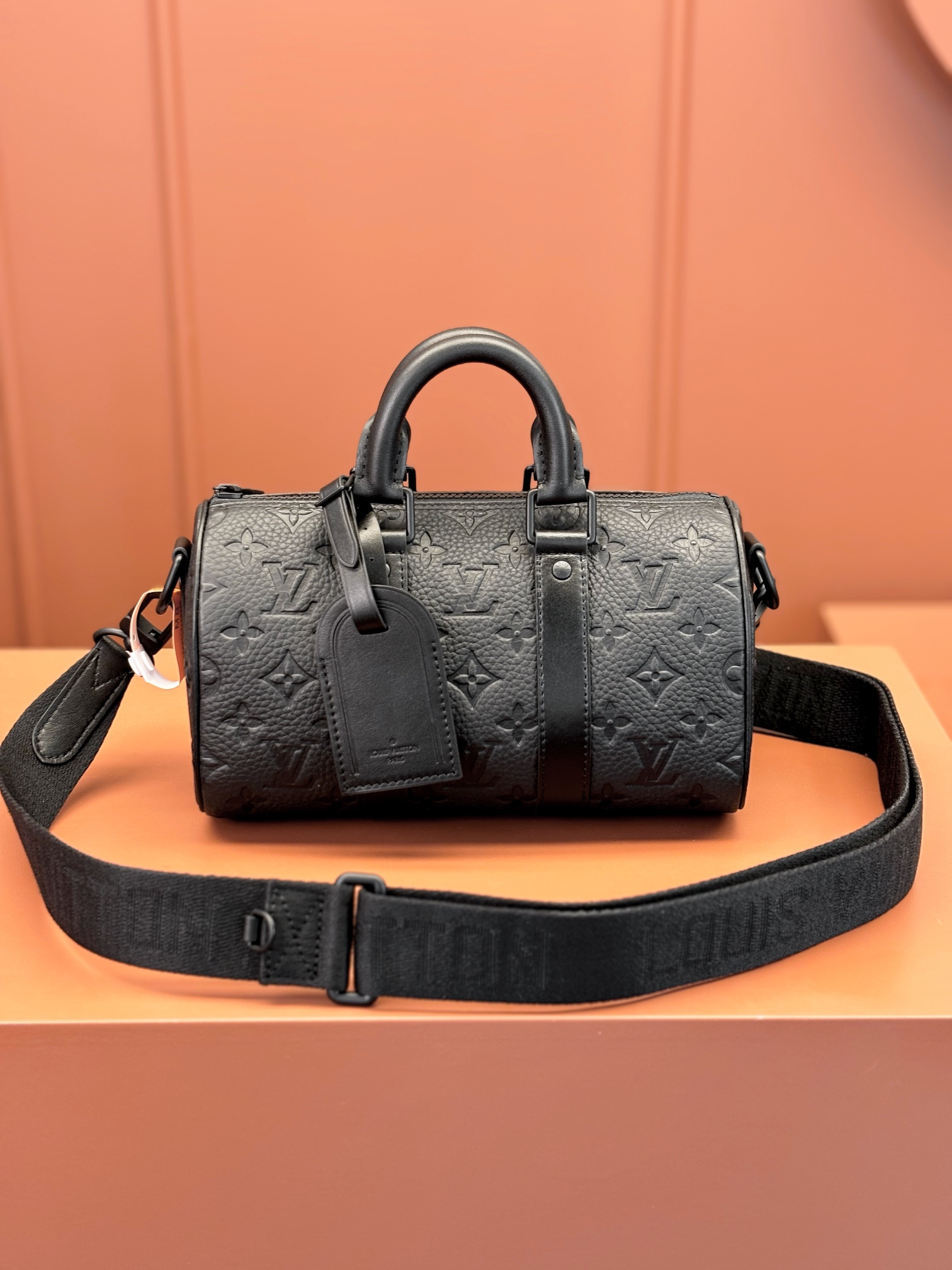 TOP Louis Vuitton LV Men's  Keepall Bandoulière 25 Bag 25x15x11cm - Black