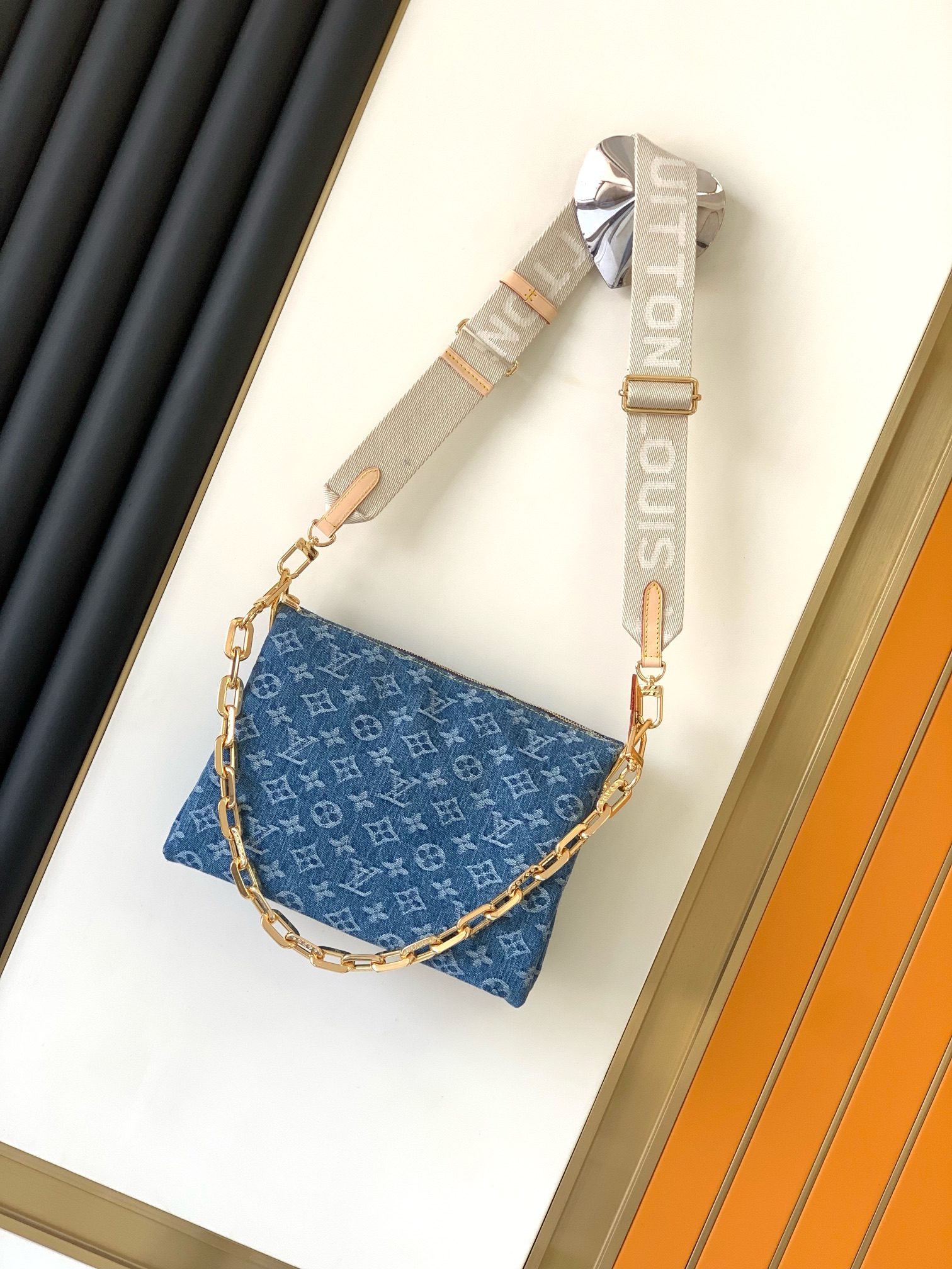 TOP Louis Vuitton LV Cousin Small Handbag 26x20x12cm - Denim Blue
