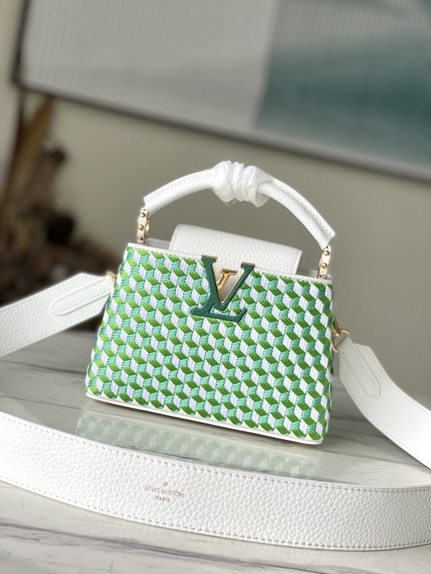 TOP Louis Vuitton LV Capucines Tressage Bag Taurillon Leather - Green