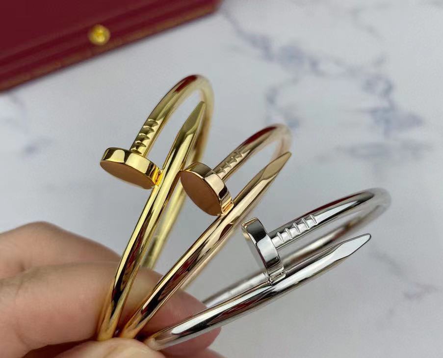 TOP Cartier Just Un Clou Bracelet - 3 Color