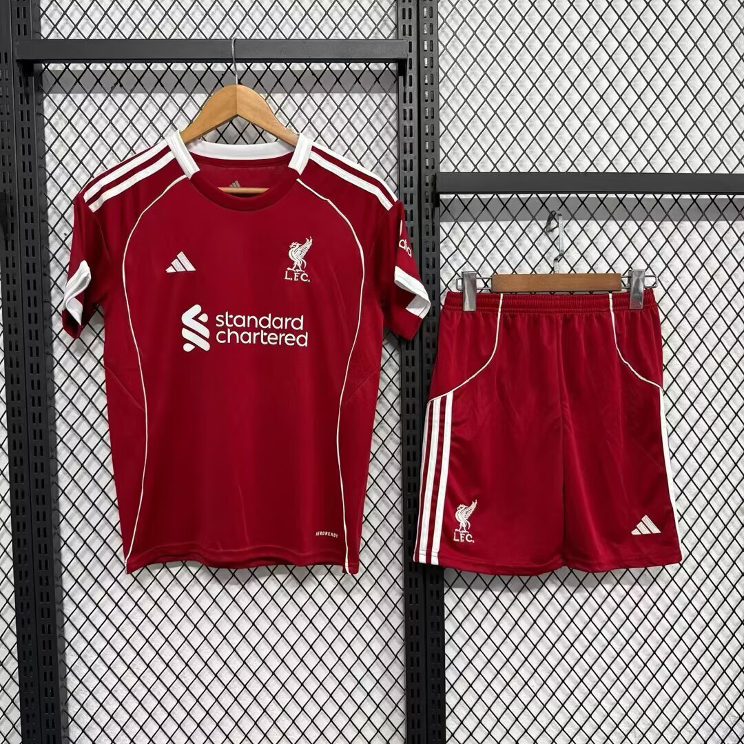 Liverpool Home Short sleeve Adult Suit 25/26