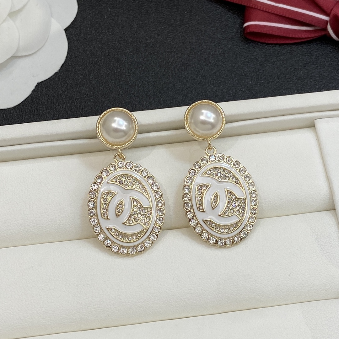 TOP CHANEL CC  Earrings- 2 Colors