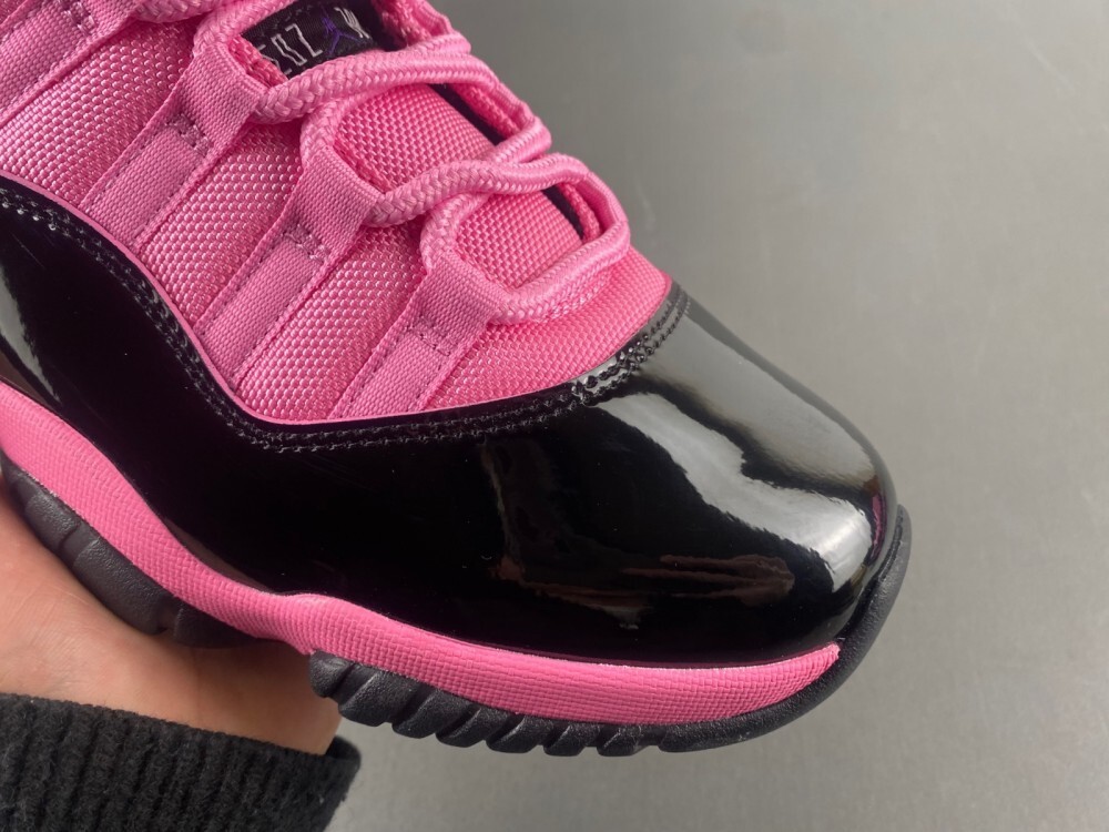 Air Jordan 11 Black And Pink