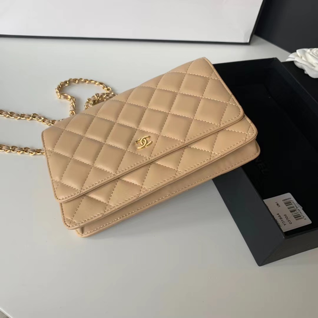 TOP CHANEL Flap Bag Mini 19 CM - Beige & GHW