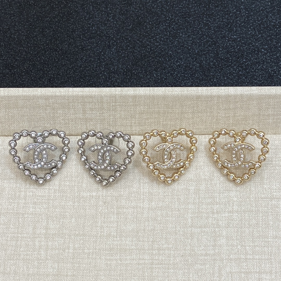 TOP CHANEL Earrings- 2 Colors