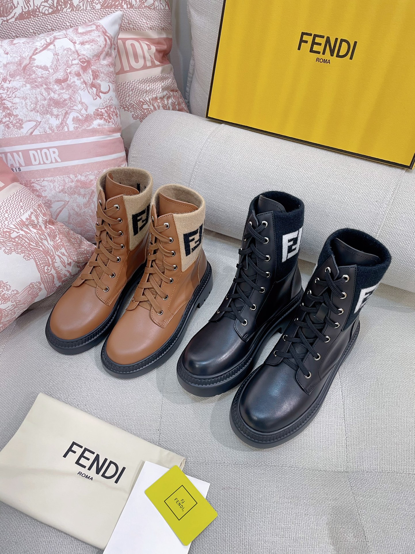 TOP FENDI Short-tube Martin Boots - 2 Color