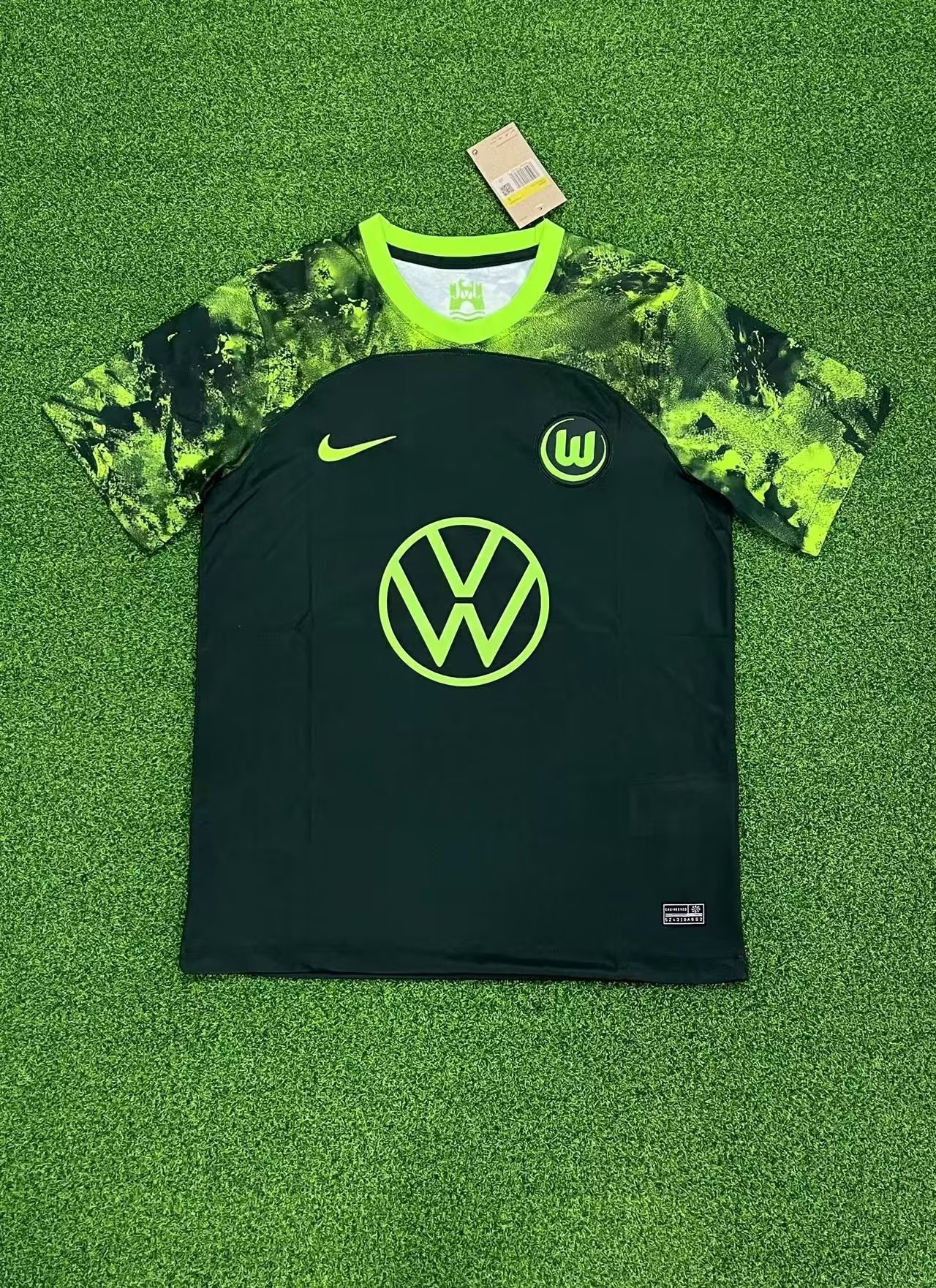 2425 Wolfsburg  Away jersey.Player embroidery version