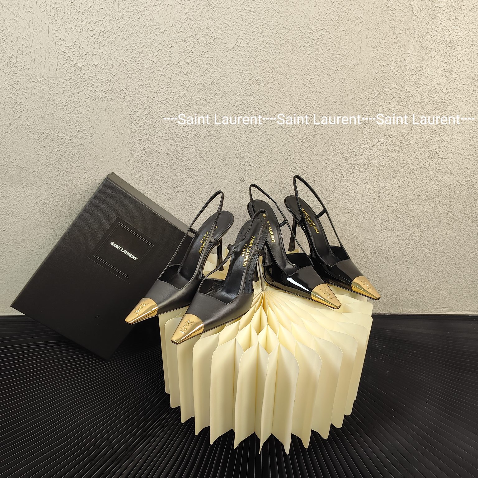 TOP Yves Saint Laurent YSL 10cm High Heel Pumps - Black
